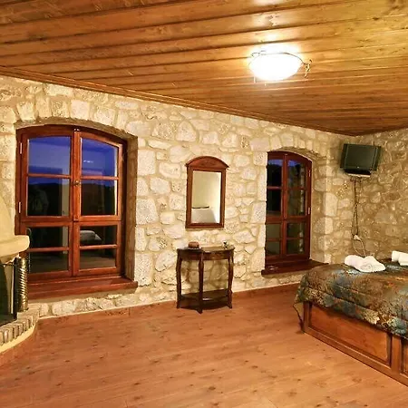 Archontiko Kolokotroni بيت ضيافة